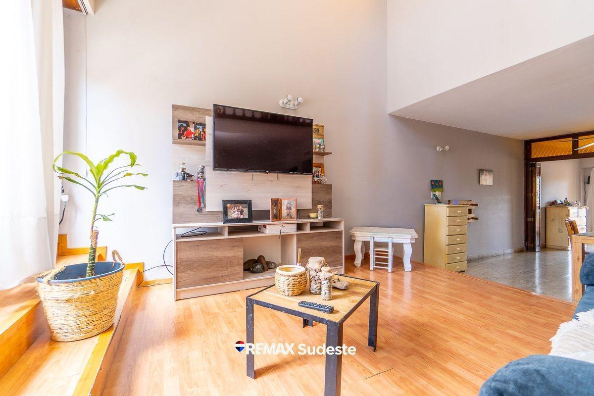 Foto de VENTA CASA TRADICIONAL EN EL CENTRO AMPLIO LOTE, imagen 4