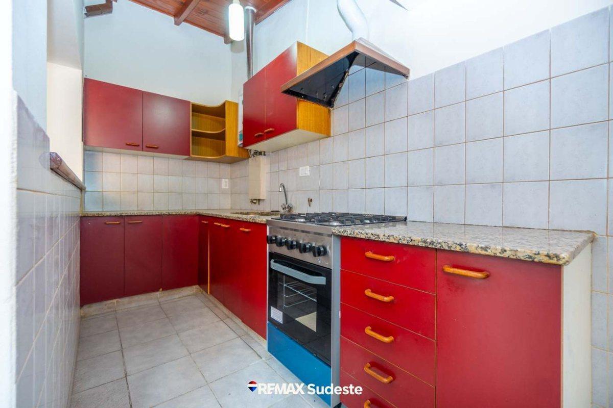 Foto de CASA EN VENTA 3 DORMITORIOS RECICLADA A NUEVA, imagen 1