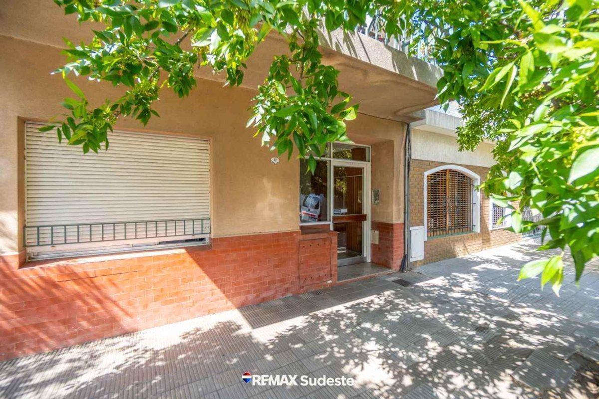 Foto de VENTA DEPARTAMENTO 3 AMB PLANTA BAJA TUCUMAN 100, imagen 1