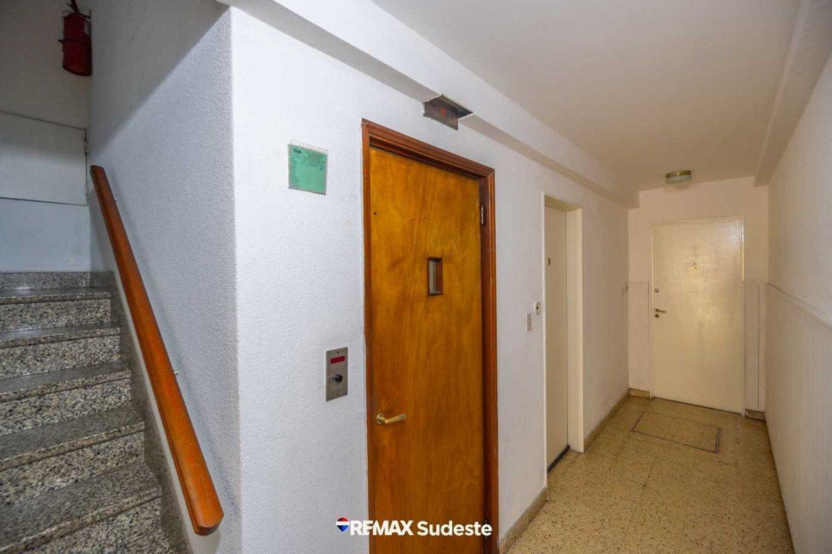 Foto de VENTA DEPARTAMENTO 3 AMB PLANTA BAJA TUCUMAN 100, imagen 3