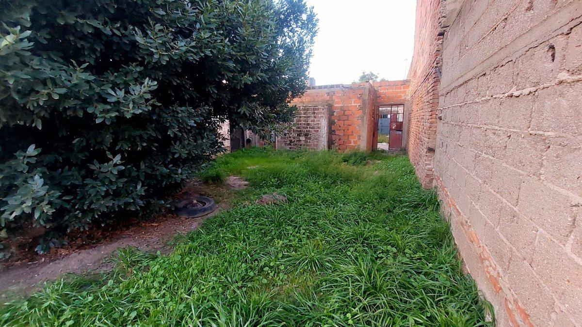 Foto de VENTA LOTE CON CASA A REFACCIONAR, imagen 2