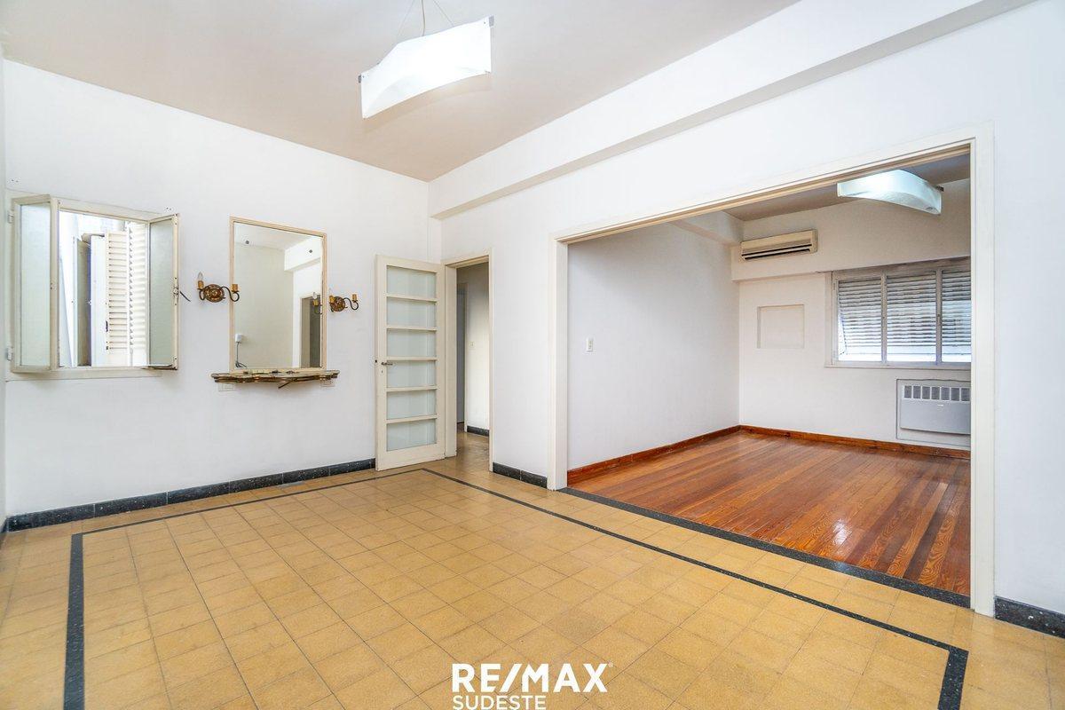 Foto de VENTA CASA DE ALTO - PLENO CENTRO-APTA CREDITO, imagen 1