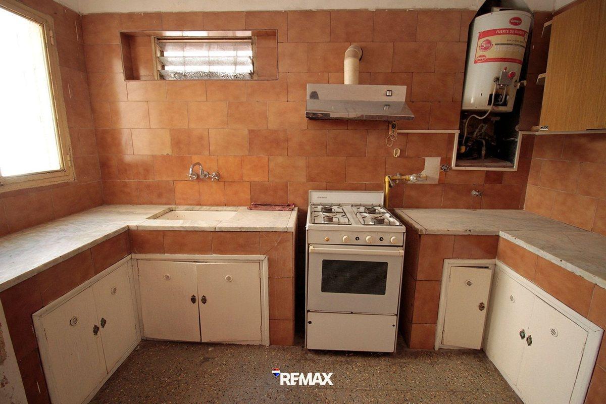 Foto de VENTA PH CALLE 11 ABRIL CASI MITRE , OPORTUNIDAD !, imagen 3