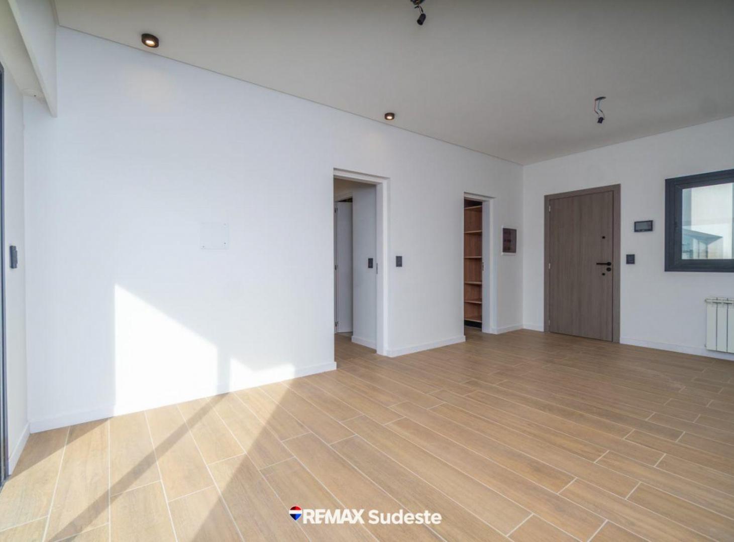 Foto de VENTA SEMIPISO DE 3 AMB A ESTRENAR LAMADRID 500, imagen 2