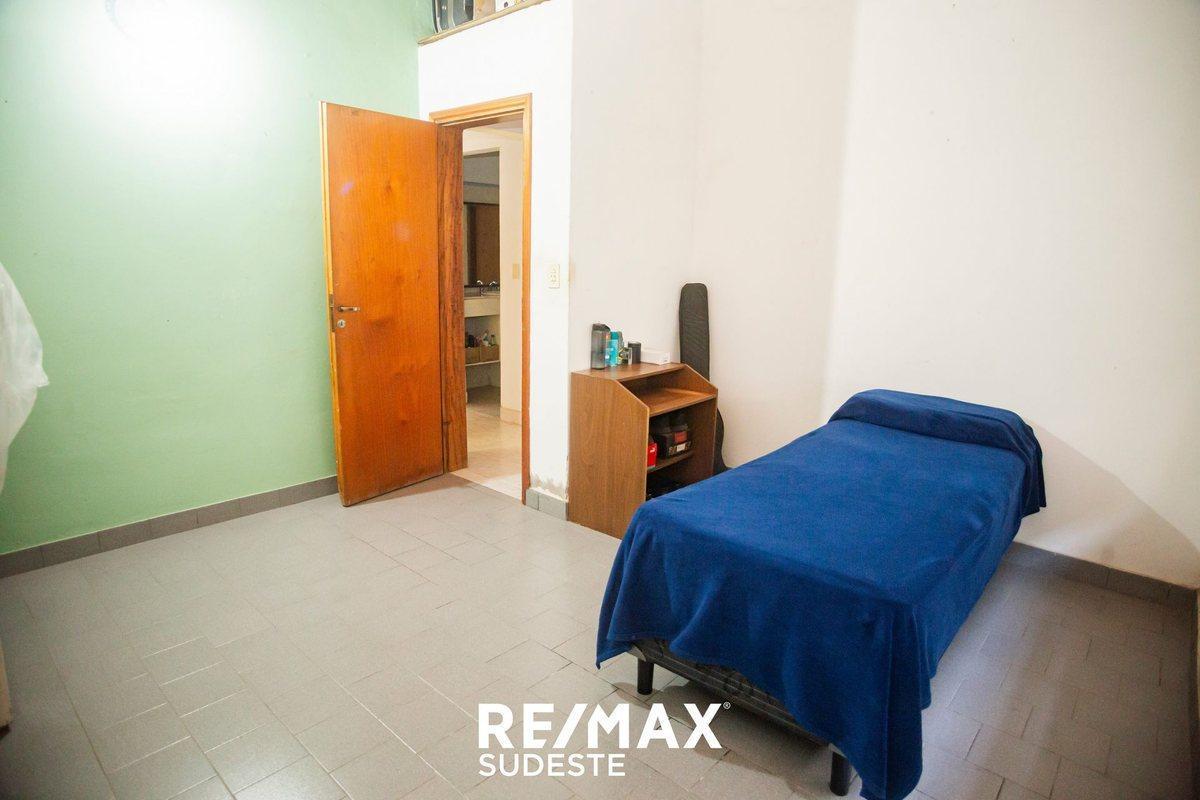 Foto de VENTA-CASA DE 3 DORMITORIOS MAS LOCAL, imagen 3