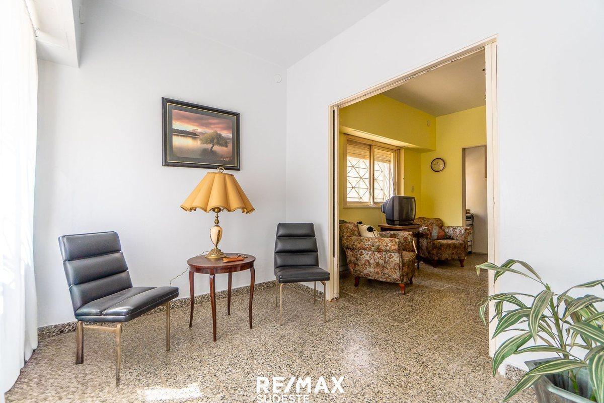 Foto de Propiedad en Venta a Refaccionar con Galpón, imagen 3