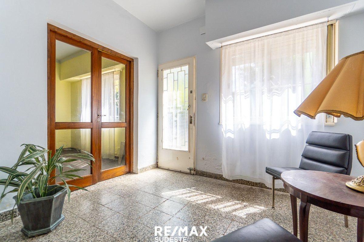 Foto de Propiedad en Venta a Refaccionar con Galpón, imagen 4