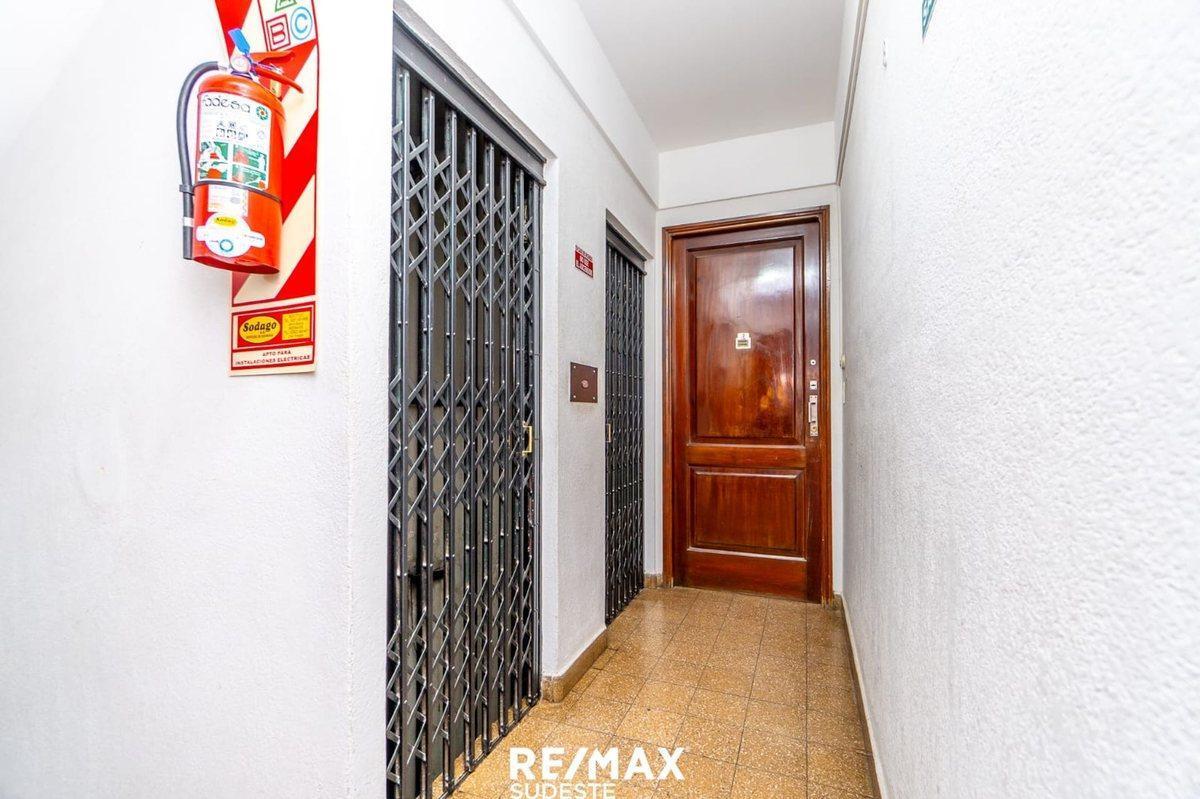 Foto de VENTA SEMIPISO EN EL CENTRO DE LA CIUDAD, imagen 3