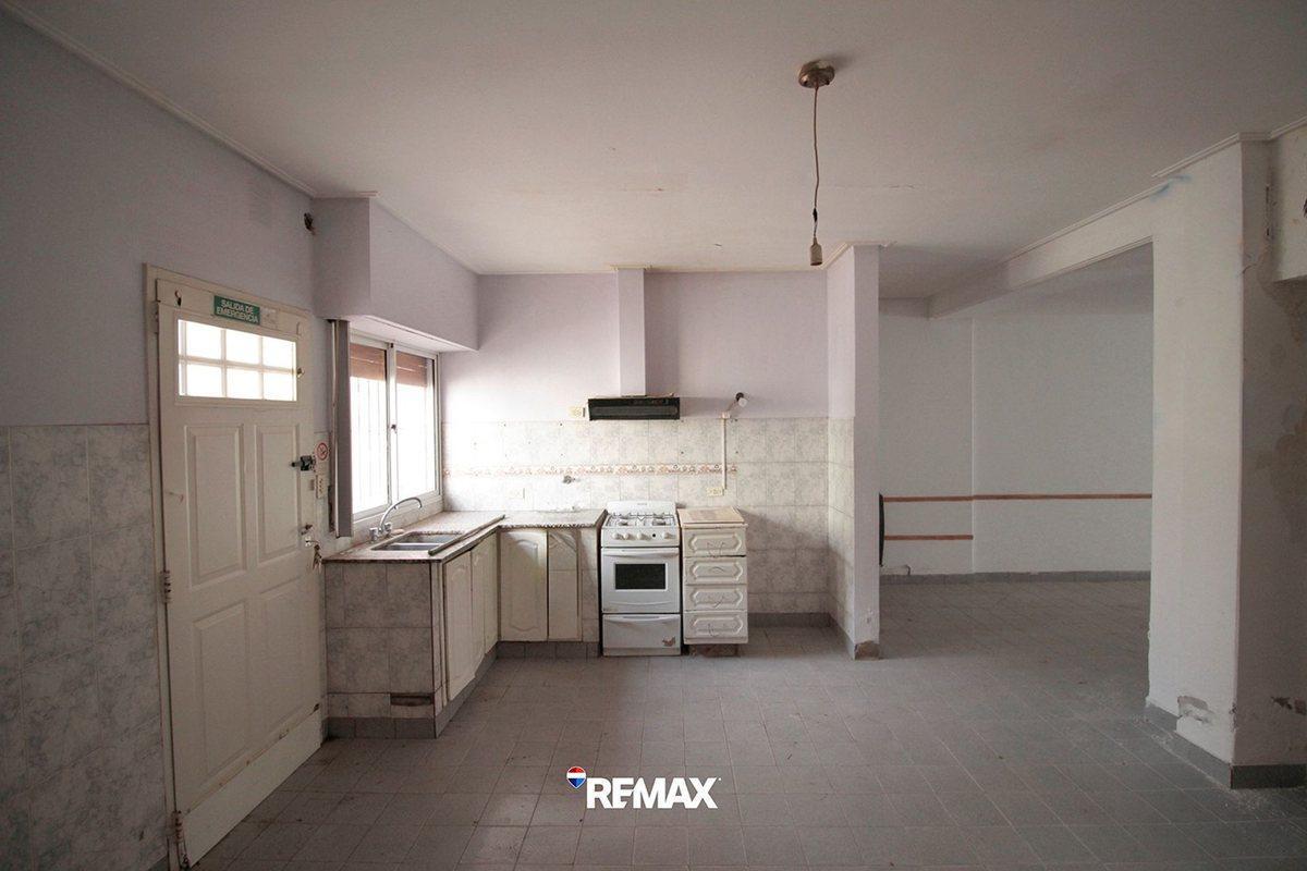 Foto de CASA A REFACCIONAR DE 3 DORMITORIOS, imagen 4