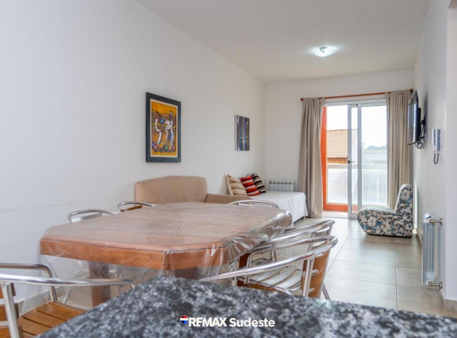Foto de VENTA DEPTO DOS AMBIENTES MONTE HERMOSO CENTRO, imagen 4