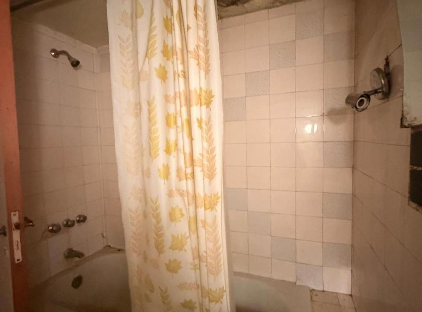 Foto de CASA A RECICLAR, imagen 2
