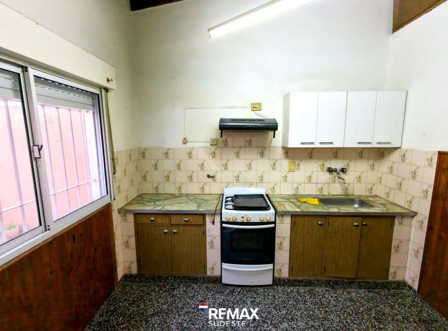 Foto de CASA EN VENTA CON AMPLIO PATIO Y GARAGE, imagen 3
