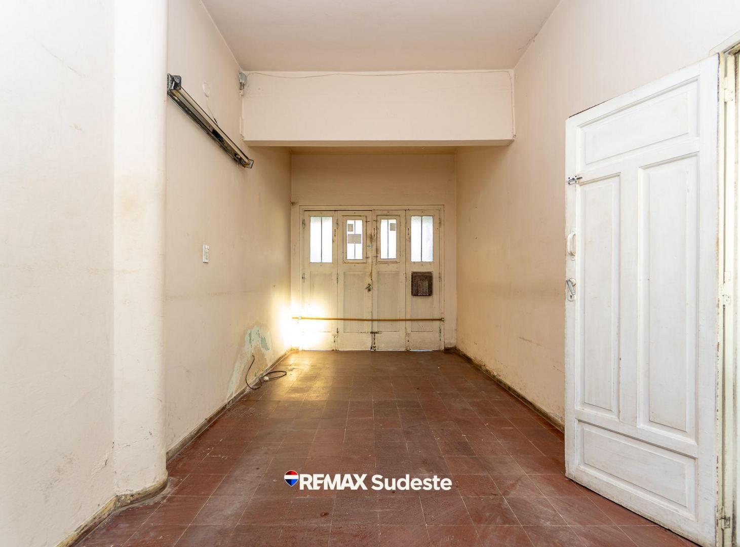 Foto de Venta casa dos plantas a metros del HAM, imagen 4