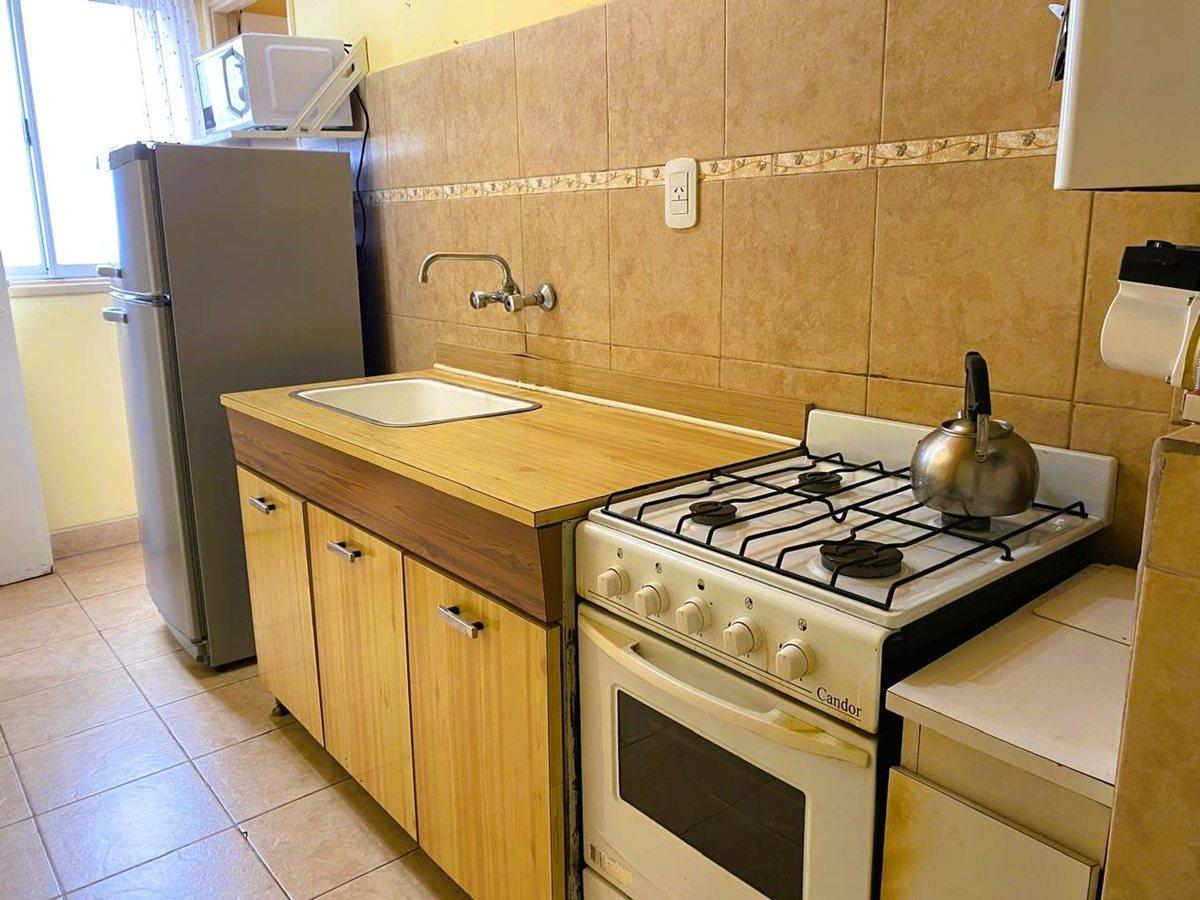 Foto de VENTA DEPARTAMENTO CENTRO MONTE HERMOSO 2 DORMI, imagen 4