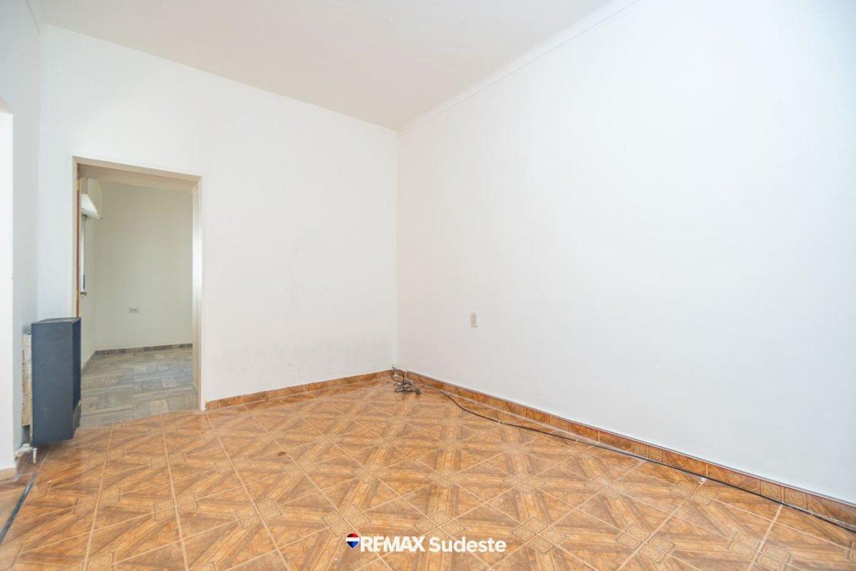 Foto de PH de 3 dormitorios en venta a pasos de Av. Alem, imagen 3