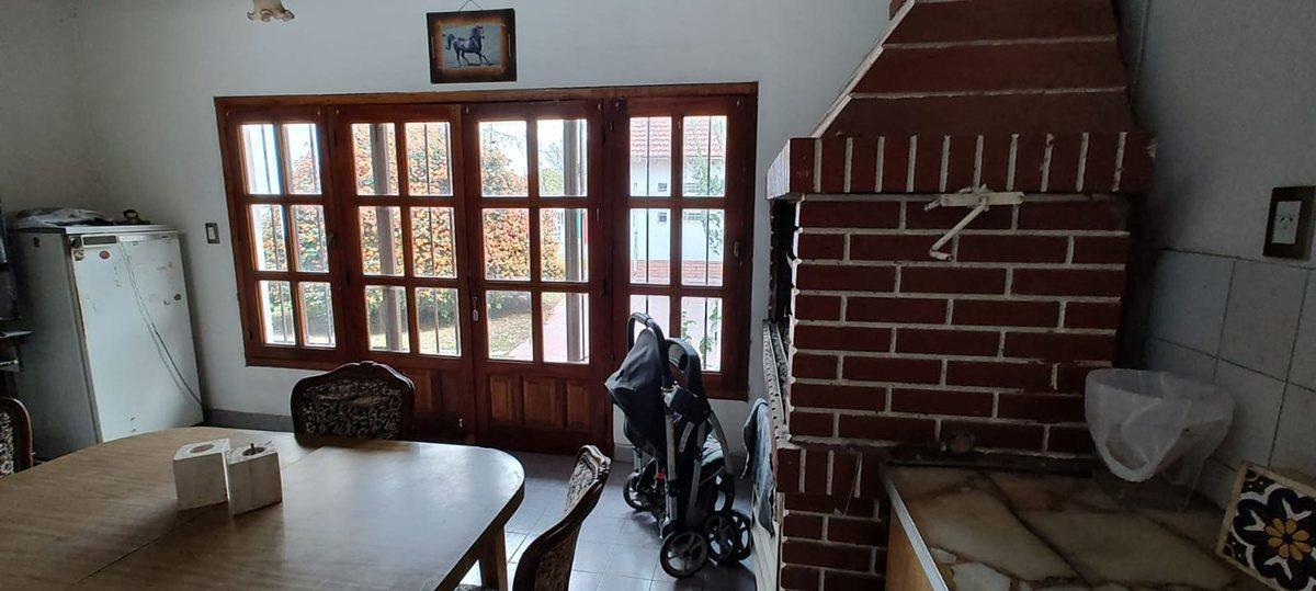 Foto de CASA EN VENTA - 3 dorm - Garage - Patio - Quincho, imagen 1