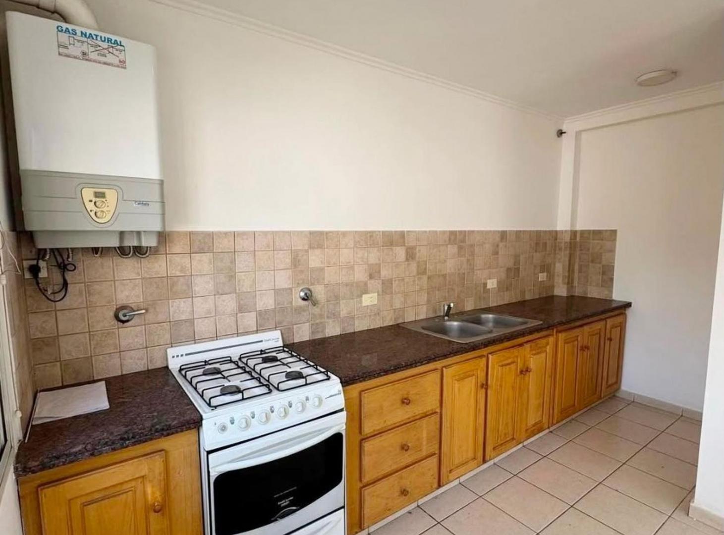 Foto de VENTA DUPLEX CON 3 DORMITORIOS, imagen 2