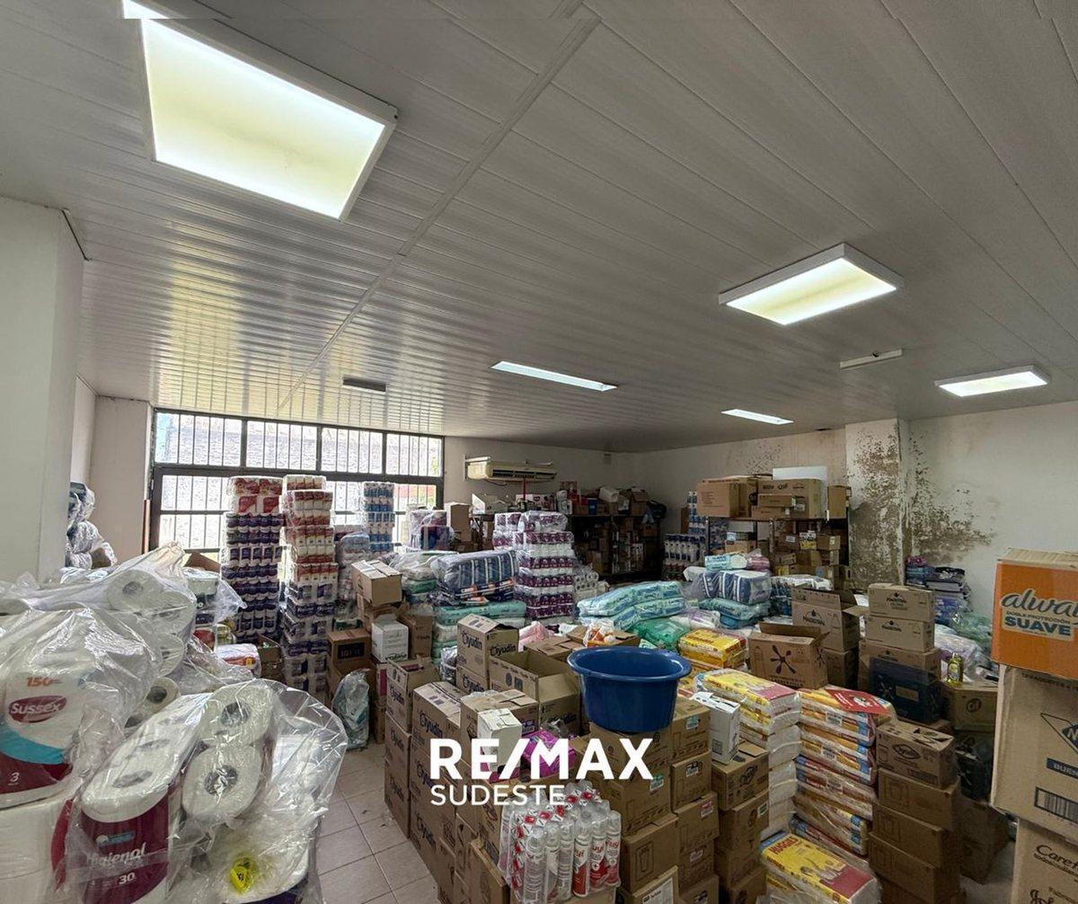 Foto de GRAN LOCAL COMERCIAL DONADO 500 EN PH, imagen 5