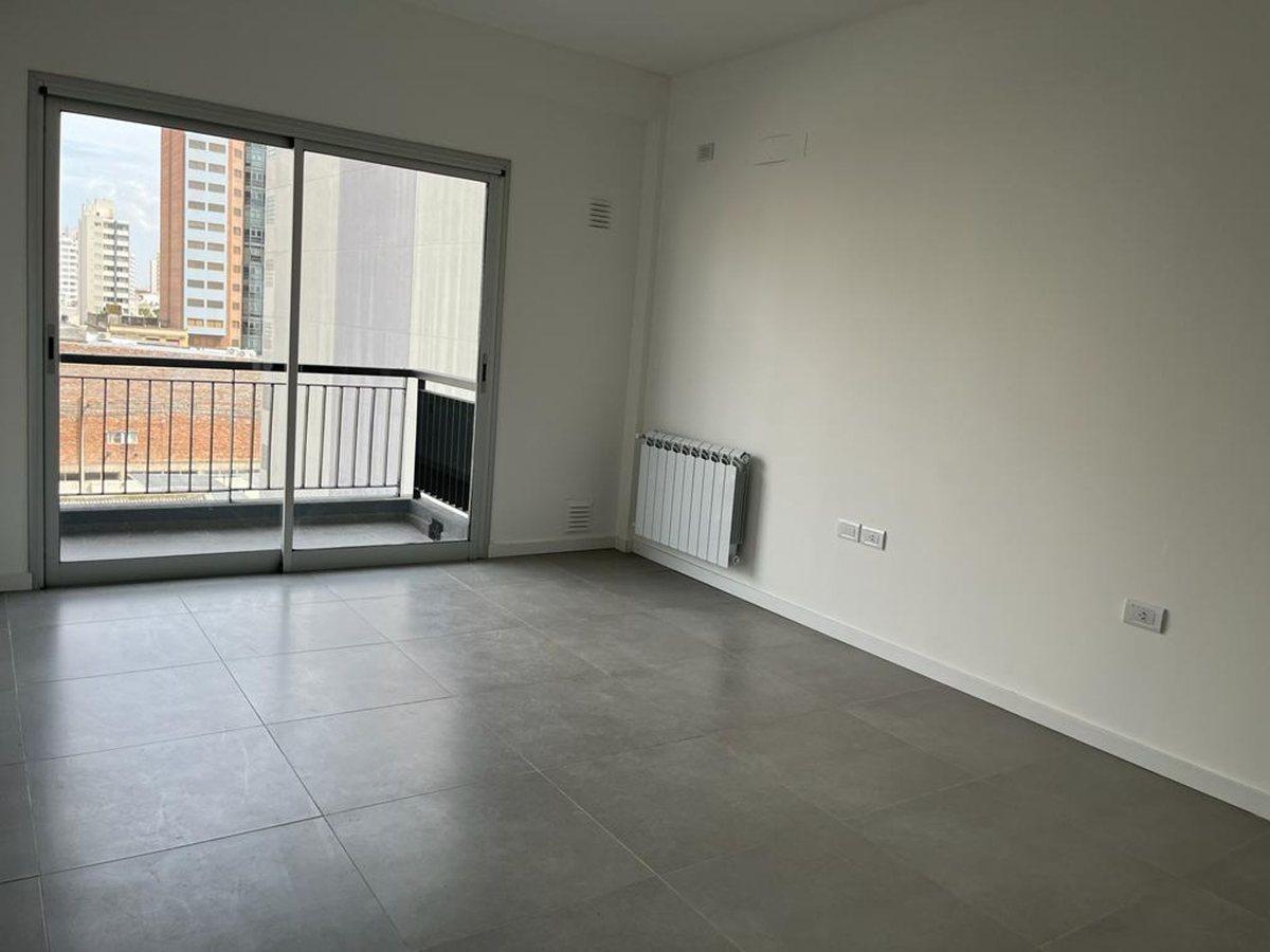 Foto de VENTA DPTO 1 DORMITOR EN 19 DE MAYO 227 CON BALCON, imagen 5