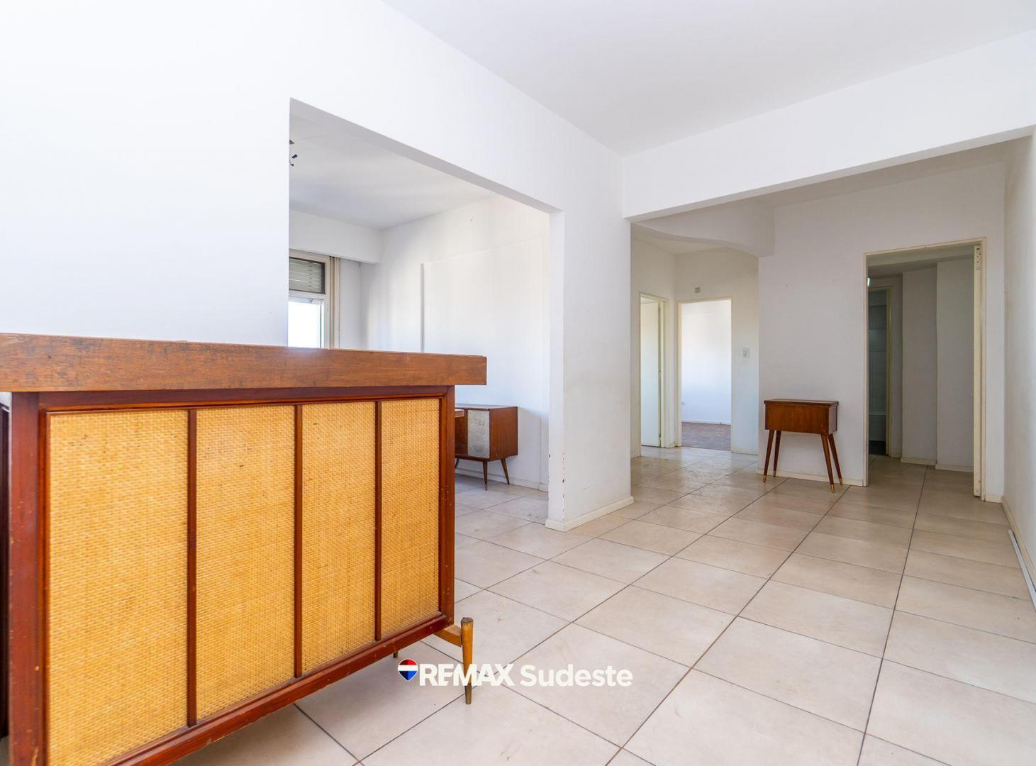 Foto de Venta departamento 2 dormitorios pleno centro, imagen 2