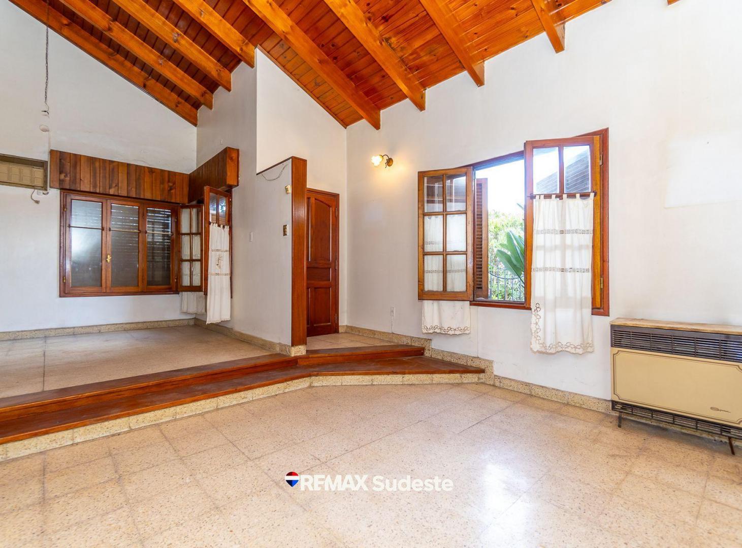 Foto de CASA EN VENTA BARRIO COLÓN - APTA CRÉDITO, imagen 1