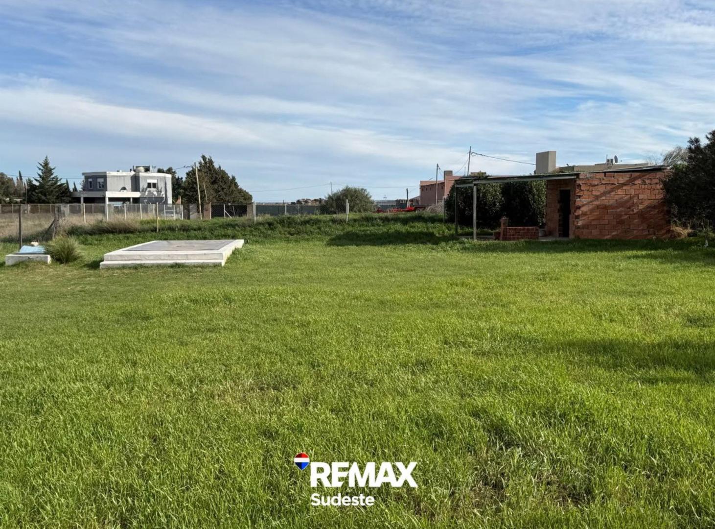 Foto de Venta Lote con Pileta + Estructura para baños, imagen 1