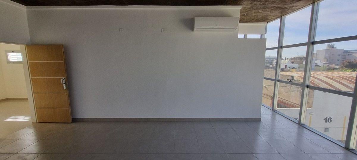 Foto de se vende edificio premium de oficinas y local, imagen 1