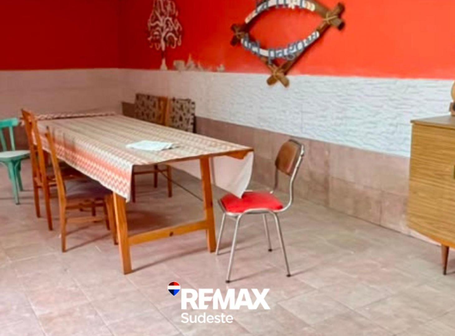 Foto de SE VENDE CASA + LOCAL+ GARAGE 2 AUTOS+QUINCHO, imagen 5