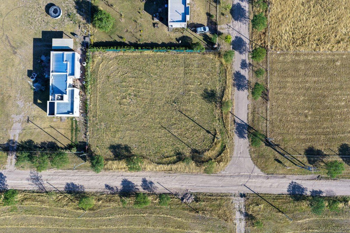 Foto de VENTA TERRENO 1.108 M², Bo. CHAÑARES c/servicios, imagen 3