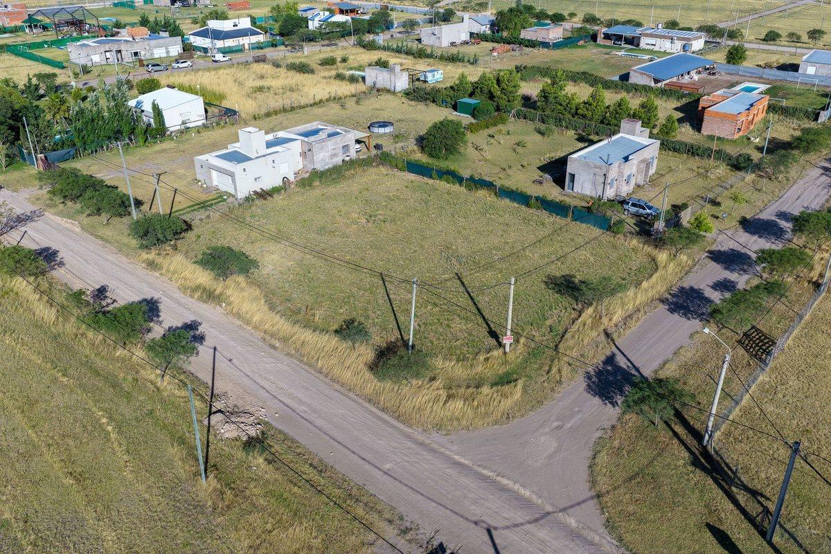 Foto de VENTA TERRENO 1.108 M², Bo. CHAÑARES c/servicios, imagen 1