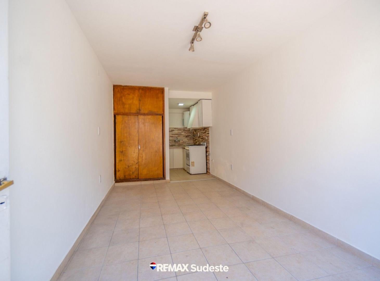 Foto de VENTA PH AL FRENTE, BARRIO UNIVERSITARIO., imagen 3