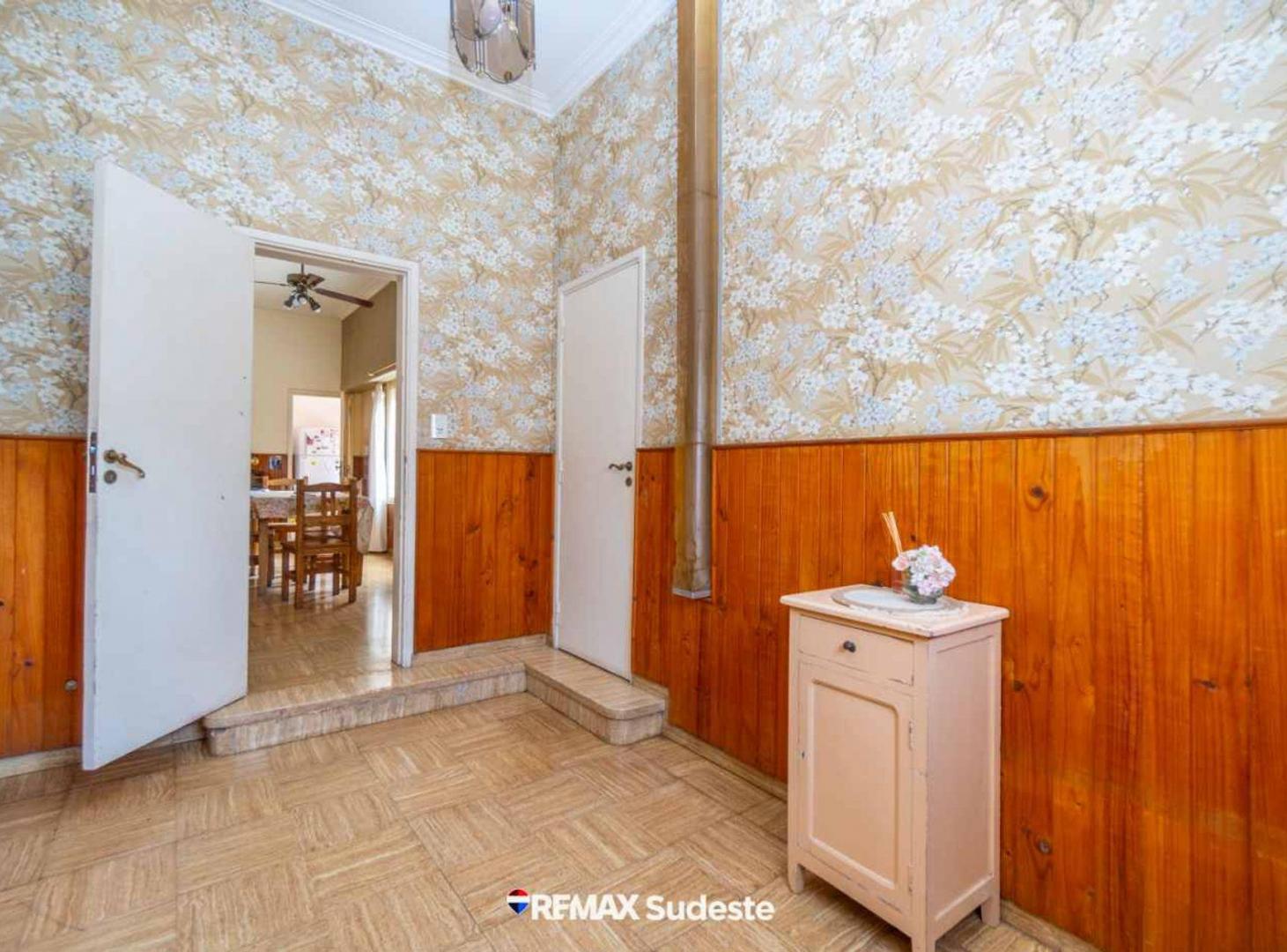 Foto de CASA + LOCAL EN VENTA – CASEROS 1400 | VILLA MITRE, imagen 5
