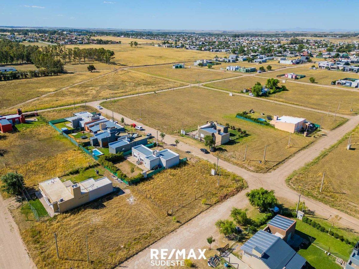 Foto de HERMOSO LOTE EN BARRIO LAS CAÑITAS 2, imagen 5