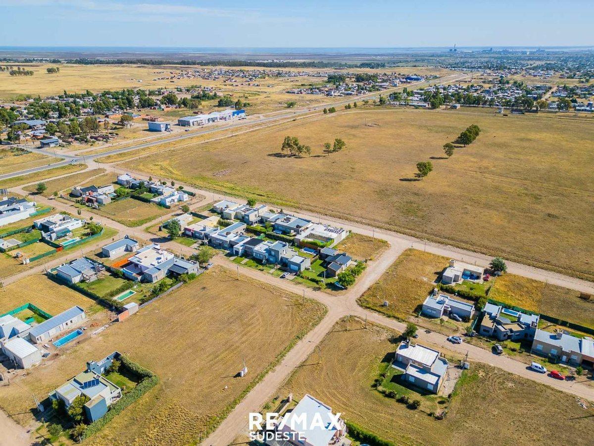 Foto de HERMOSO LOTE EN BARRIO LAS CAÑITAS 2, imagen 4