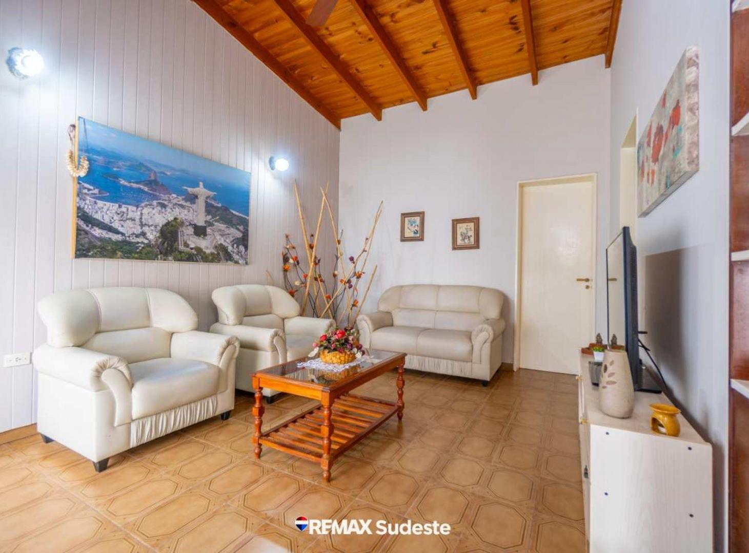 Foto de VENTA CASA 3 DORMITORIOS Y PILETA BARRIO PACIFICO, imagen 2