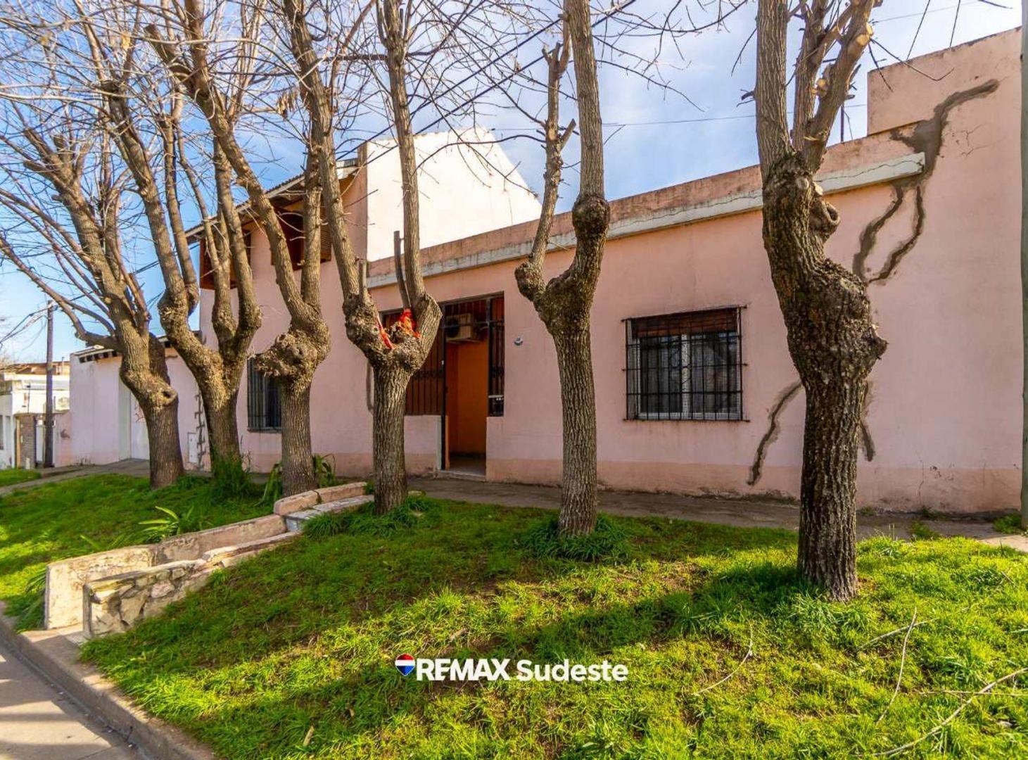 Foto de Venta casa y salón , Azara 1490 Bª Bella Vista, imagen 1