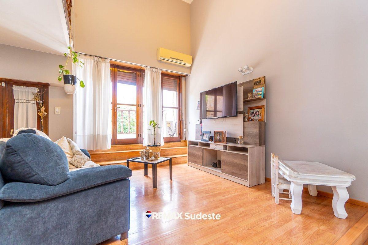 Foto de VENTA CASA TRADICIONAL EN EL CENTRO AMPLIO LOTE, imagen 4
