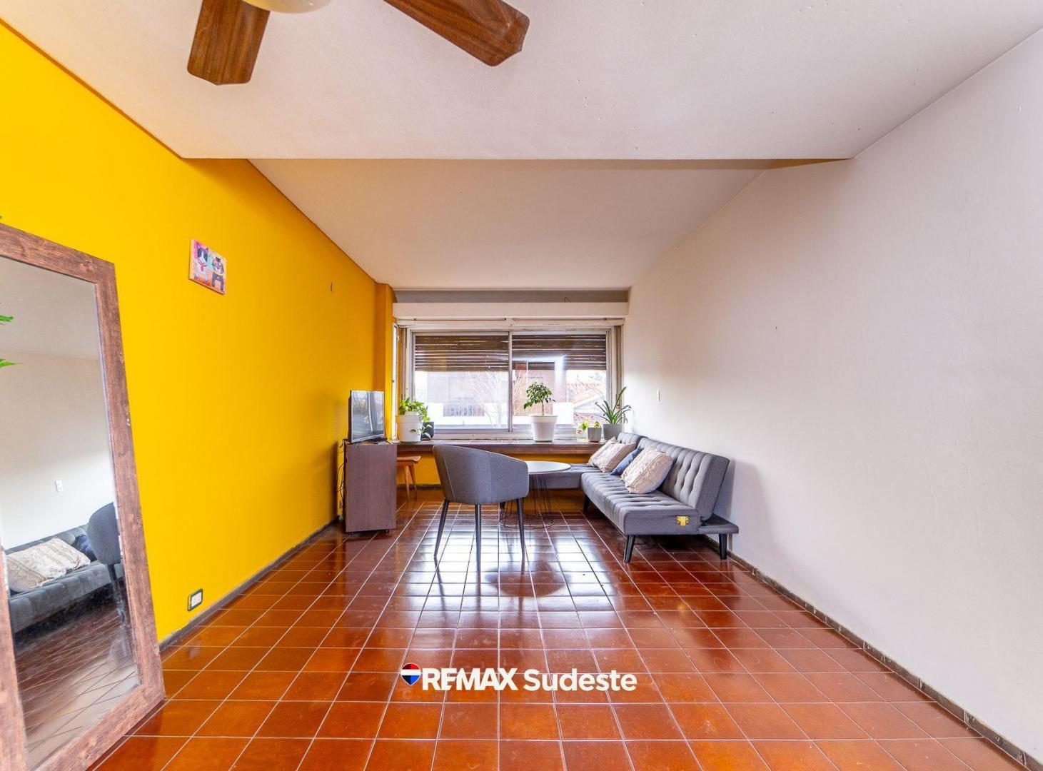 Foto de VENTA CASA 3 PISOS Bo. PEDRO PICO, imagen 2