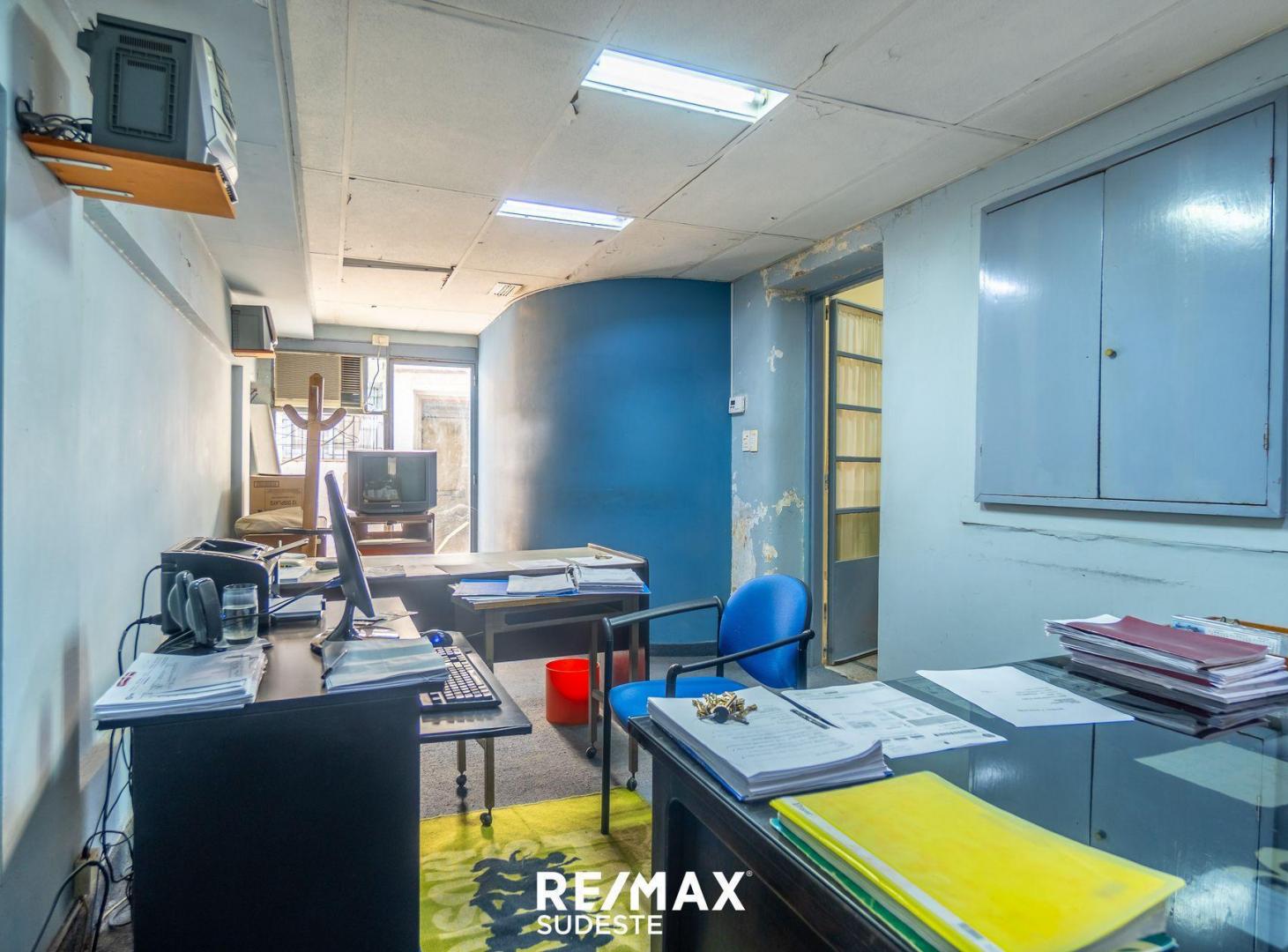 Foto de Venta propiedad para oficinas/consultorios + dpto, imagen 5