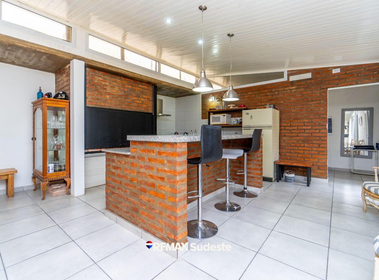 Foto de VENTA CASA EN PEHUEN-CO CON GRAN PATIO, imagen 3