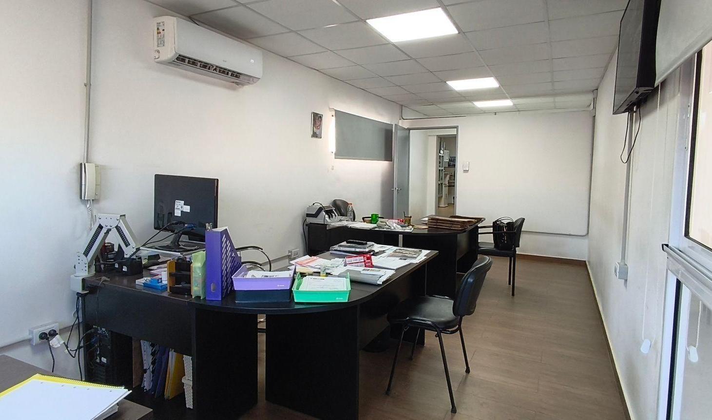 Foto de ALQUILER OFICINA Y DEPÓSITO, imagen 3