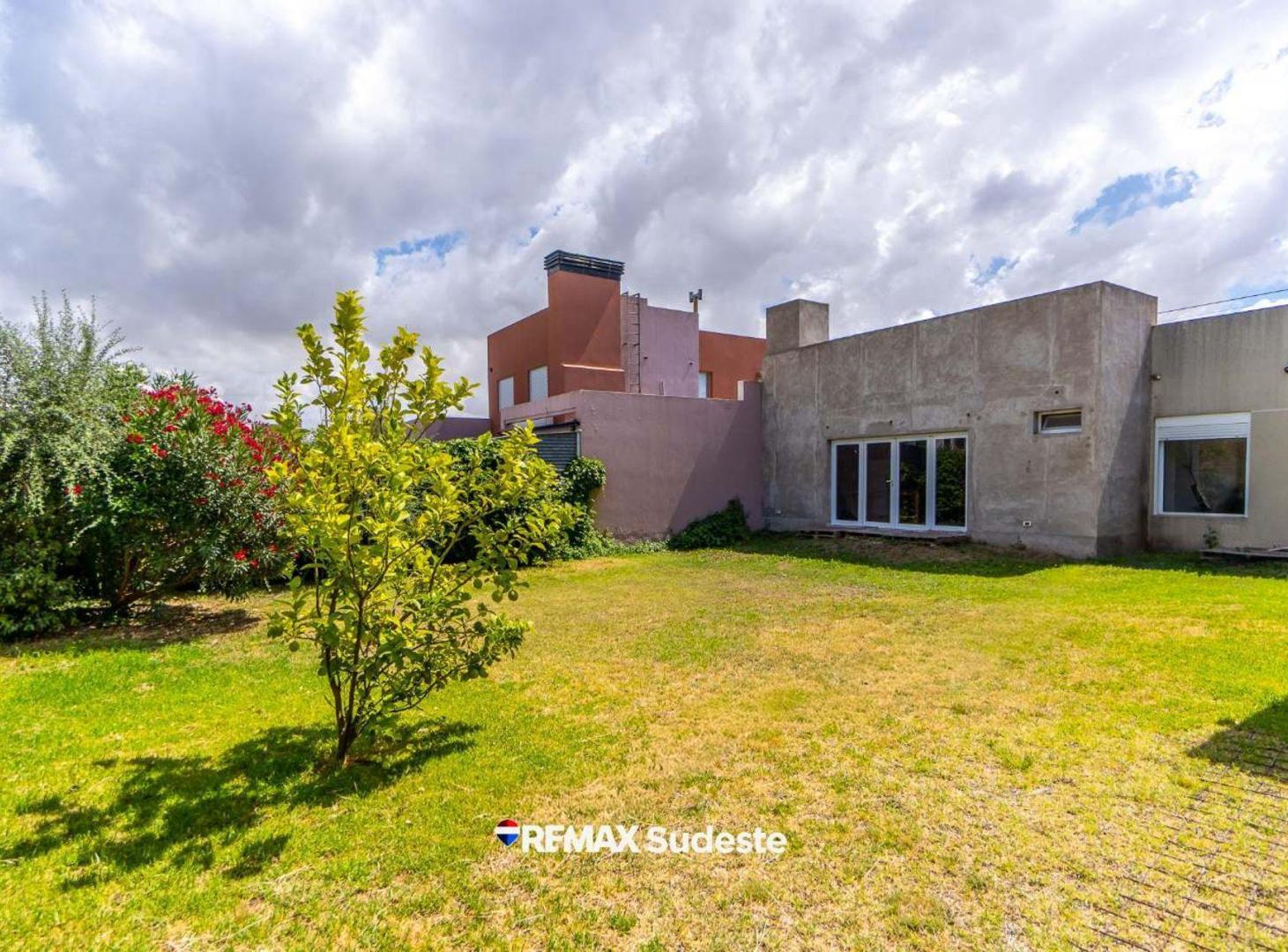 Foto de Casa de dos dormitorios en barrio parque, imagen 1