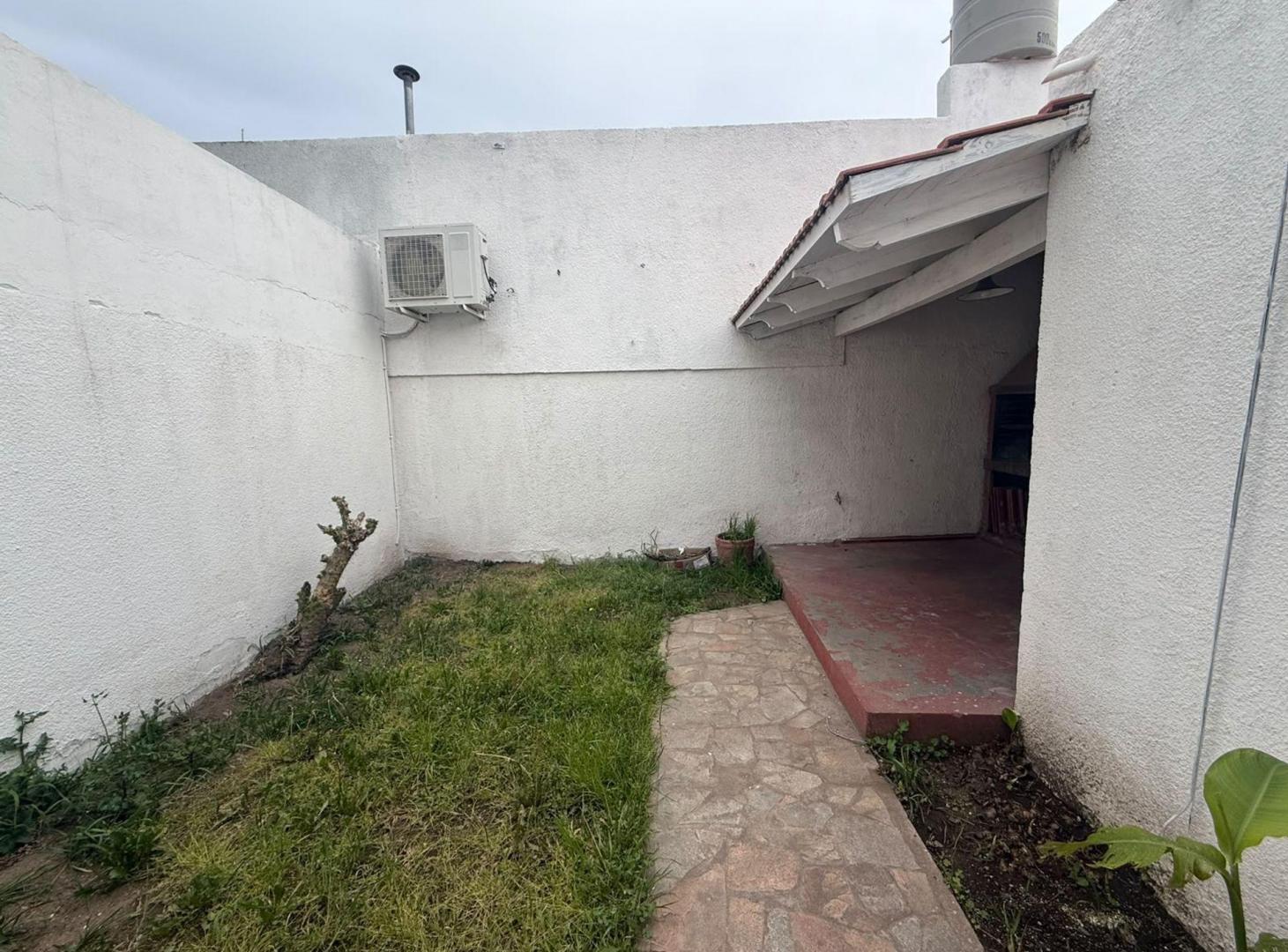 Foto de CASA EN ALQUILER | MITRE 1100, imagen 2