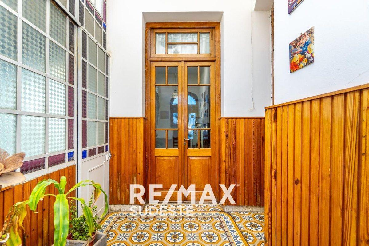 Foto de VENTA CASA CON PATIO y QUINCHO, imagen 4