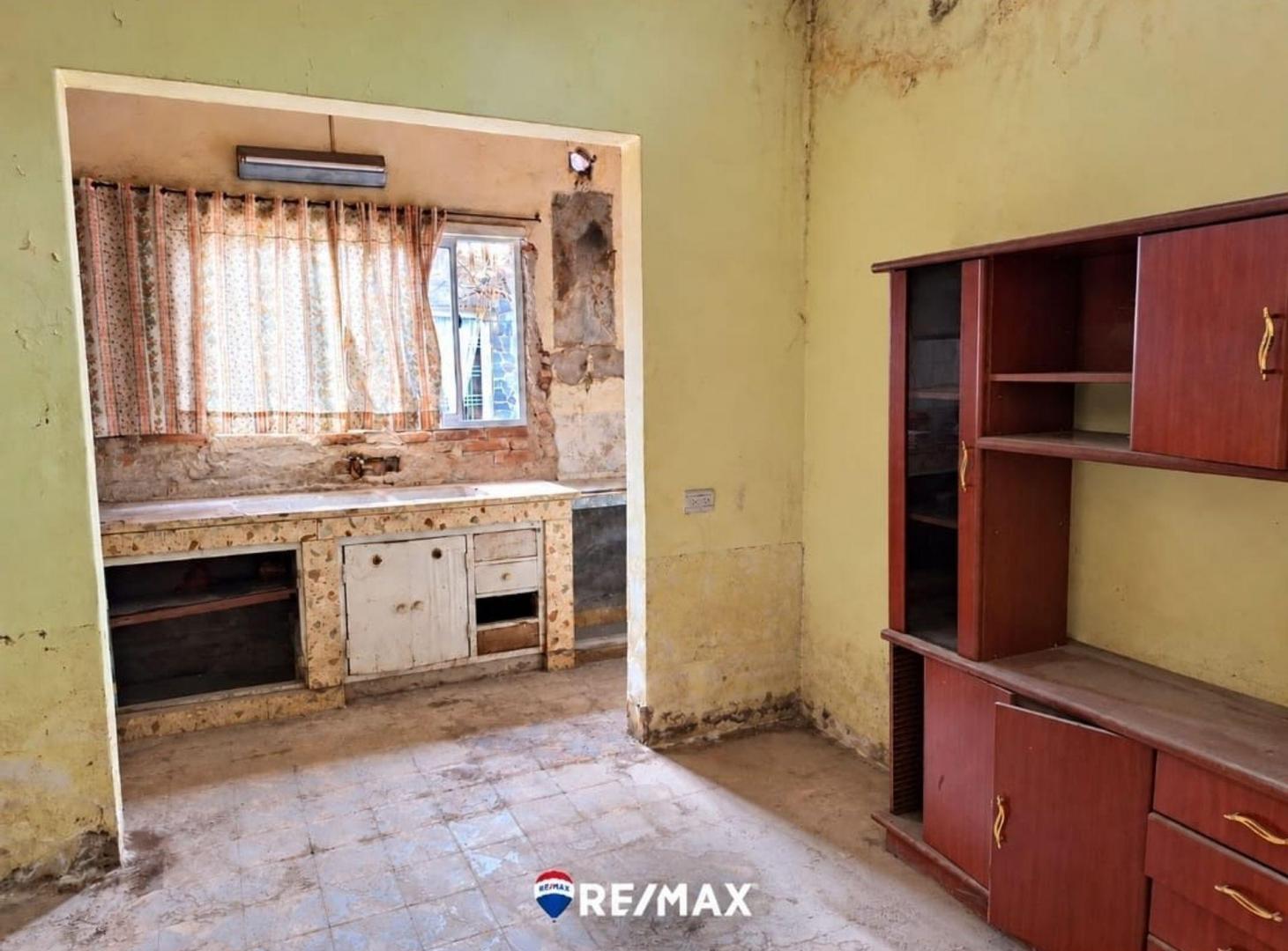 Foto de VENTA CASA A REFACCIONAR DE 2 HAB. MAS DPTO, imagen 5