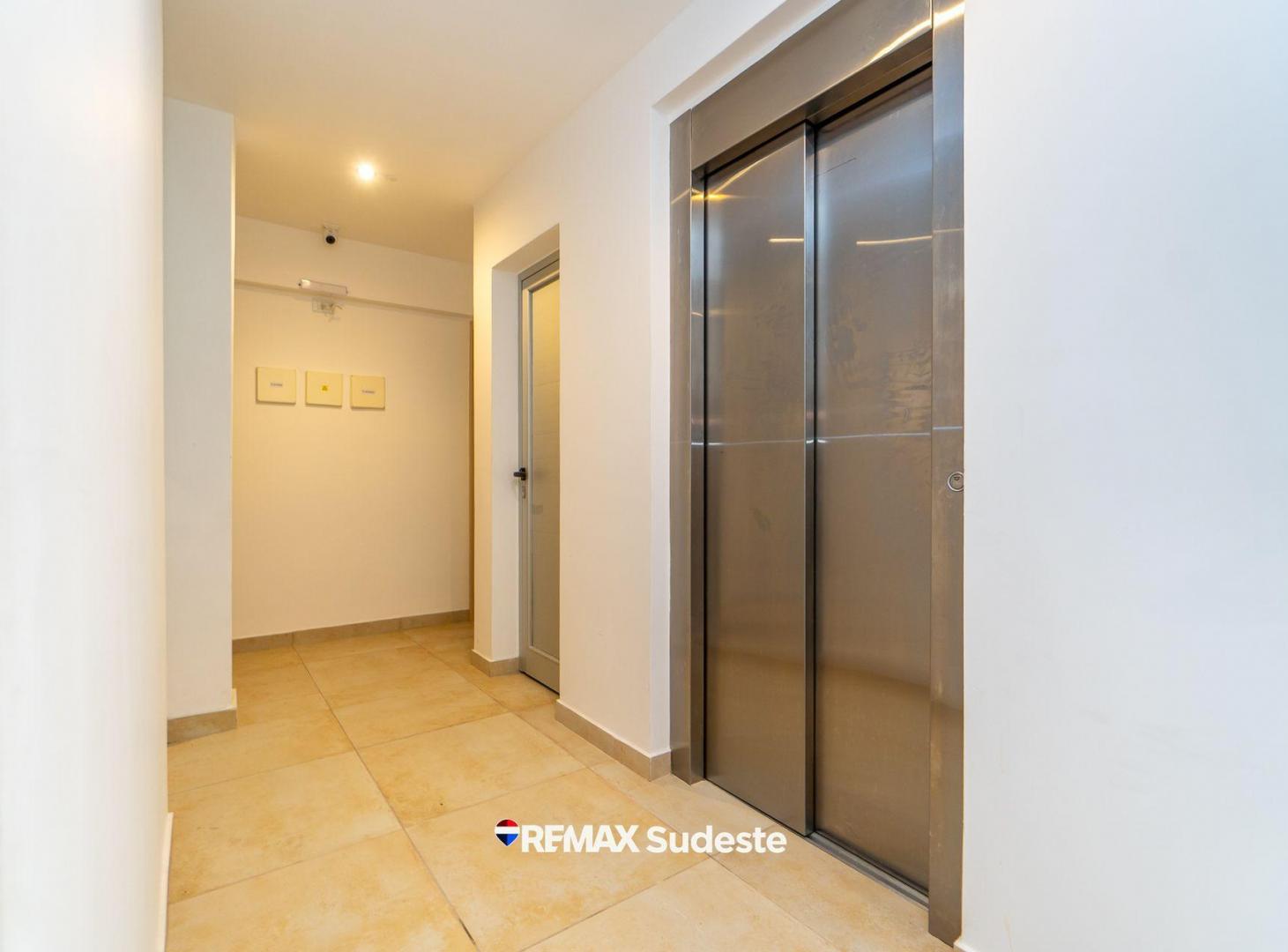Foto de Departamento de Dos Dormitorios Amoblado c/cochera, imagen 3