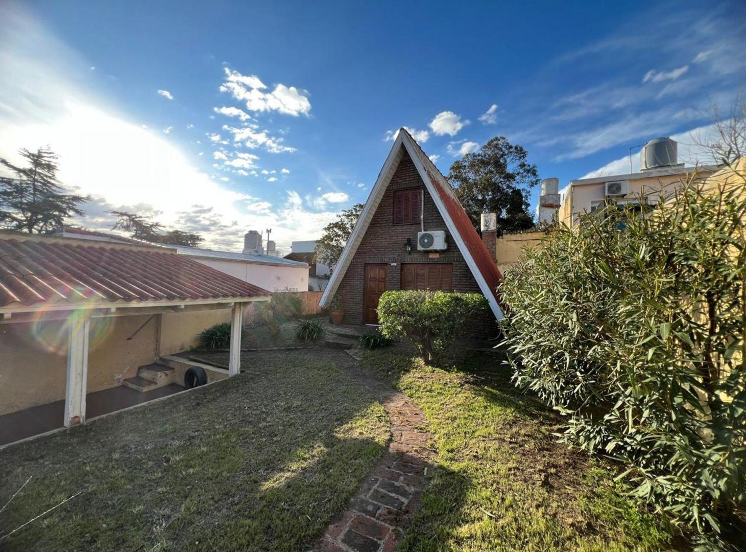 Foto de VENTA CASA CON PATIO MONTE HERMOSO, imagen 5
