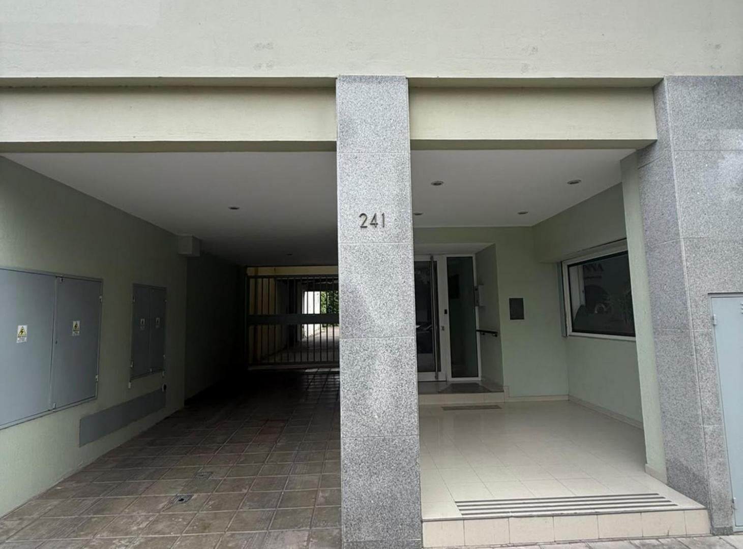 Foto de MONOAMBIENTE EN VENTA CASANOVA 200, imagen 3