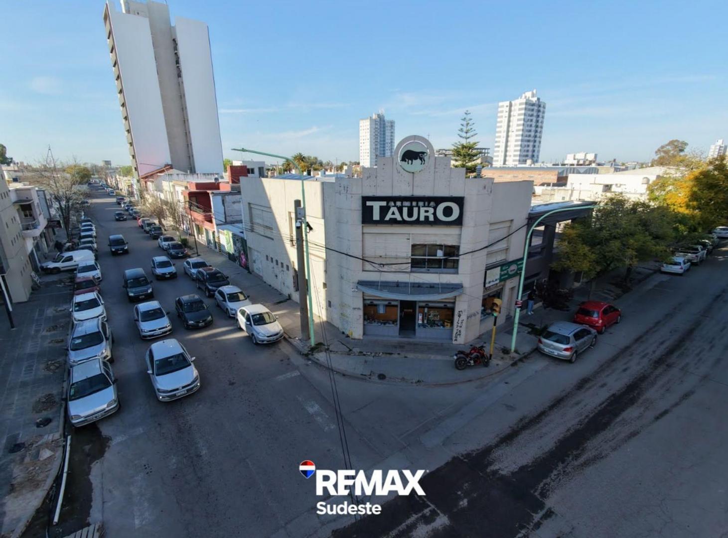 Foto de Venta Local Comercial Excelente Esquina, imagen 1