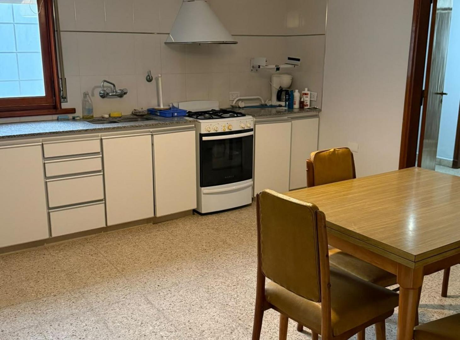 Foto de HERMOSA CASA EN CORONEL DORREGO, imagen 4
